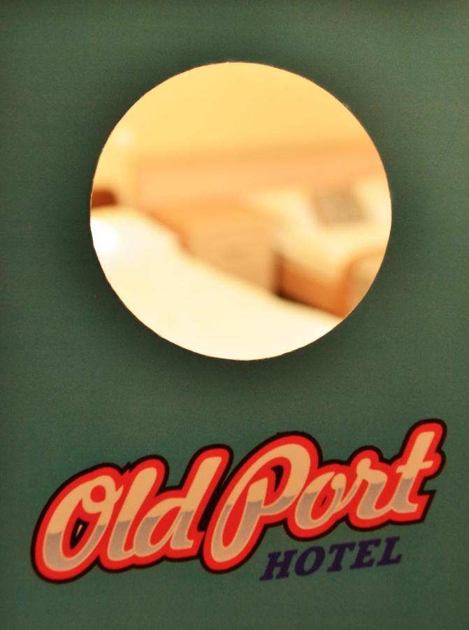 Old Port Hotel キエフ エクステリア 写真